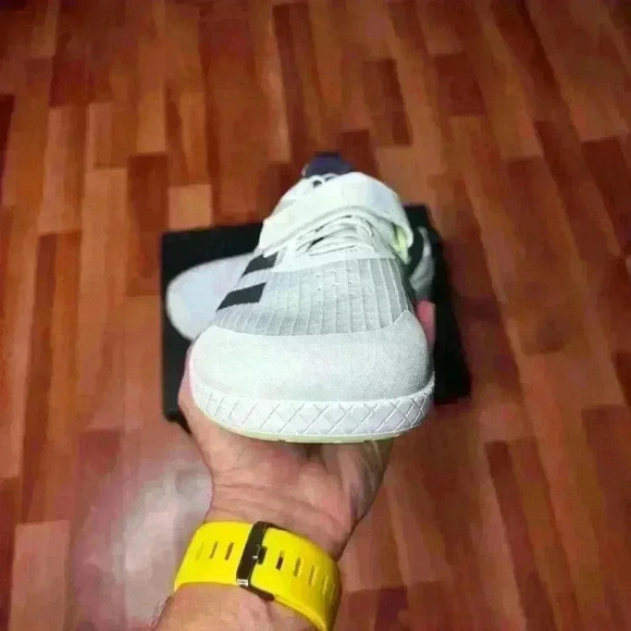 💰HUGE CLEARANCE SALE 💰  Adidas The Total Mens Training Shoes (ID0353) - Picture 5 of 15